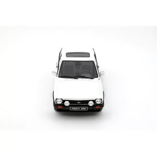 FORD FIESTA MK.1 XR2 DIAMOND WHITE 1981 OttO mobile 1:18 Resinemodell (Türen, Motorhaube... nicht zu öffnen!)